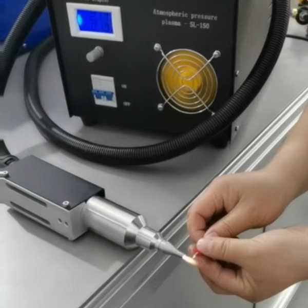 smartplasma解決鑽針FPC鑽孔後針槽殘膠渣問題-國興技術